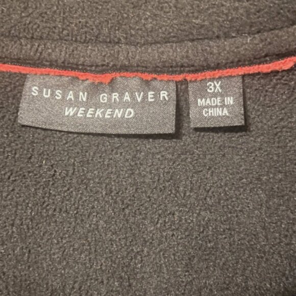 Susan Graver. Size 3X. Red Black Fleece Poly. Vest. Zip. Pockets. DB2 - Picture 6 of 6